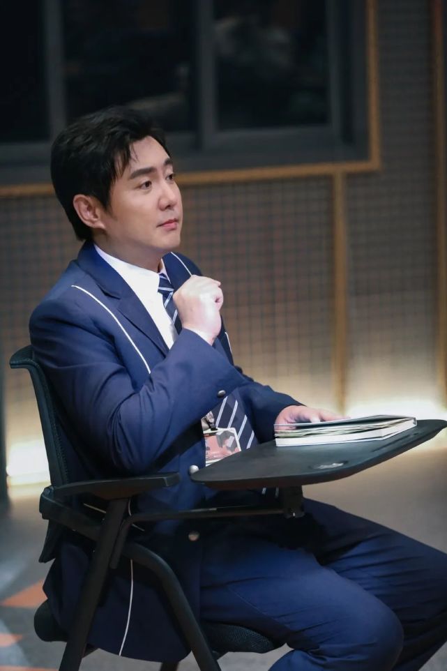 贾玲|沈腾跟贾玲说:你拍电影我也没啥好送的,要不就给你客串个角色吧