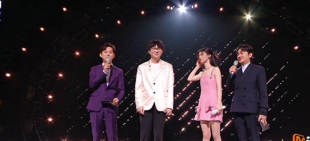 毛不易|单依纯、毛不易终于合唱，组合名字太好笑，何炅形象点评注入灵魂