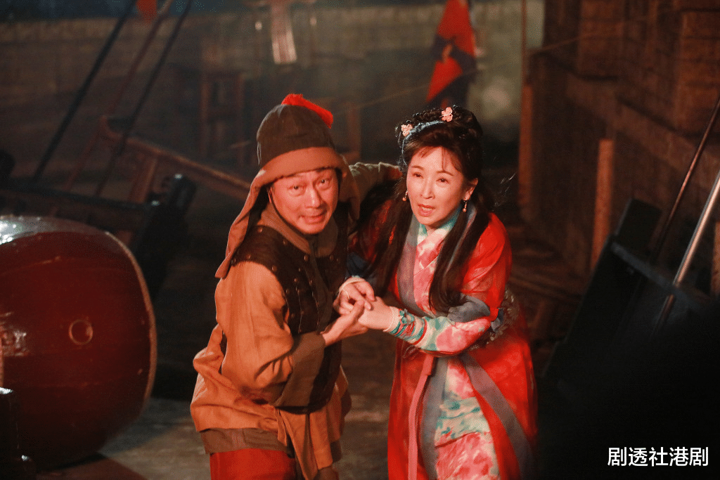 赵盼儿|59岁TVB逆龄女星与视帝演恩爱夫妻，自嘲一把年纪演恩爱场面放不开