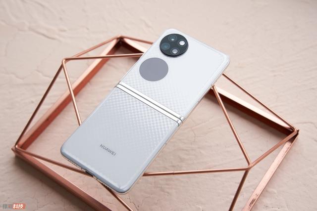 |过年送礼新选择：华为P50宝盒打造质感超群的艺术单品