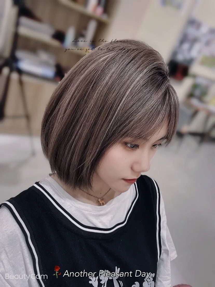 蜂蜜 夏季最火女士短发有哪些?15款送给大家,越剪越时尚