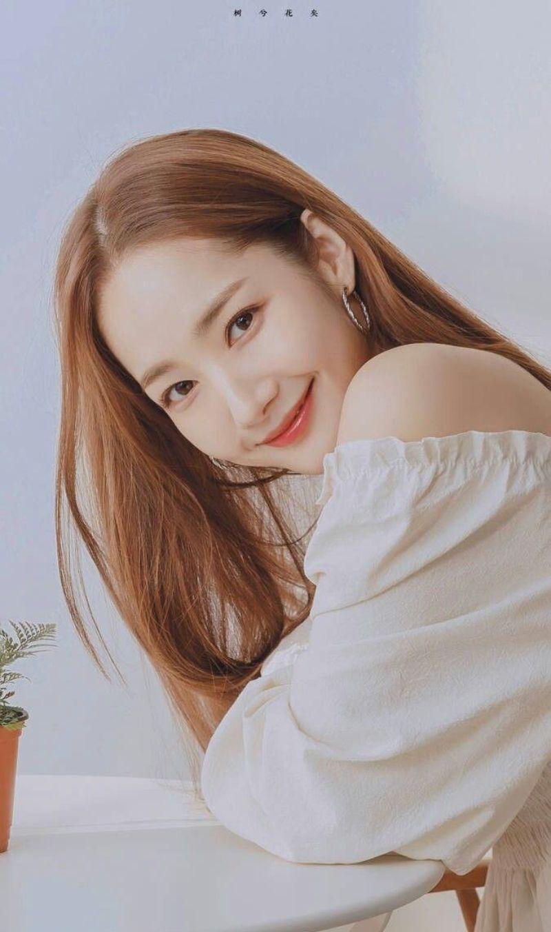 朴敏英|朴敏英和神秘富豪约会被拍！男方曾因诈欺被判刑！网友：和垃圾交往