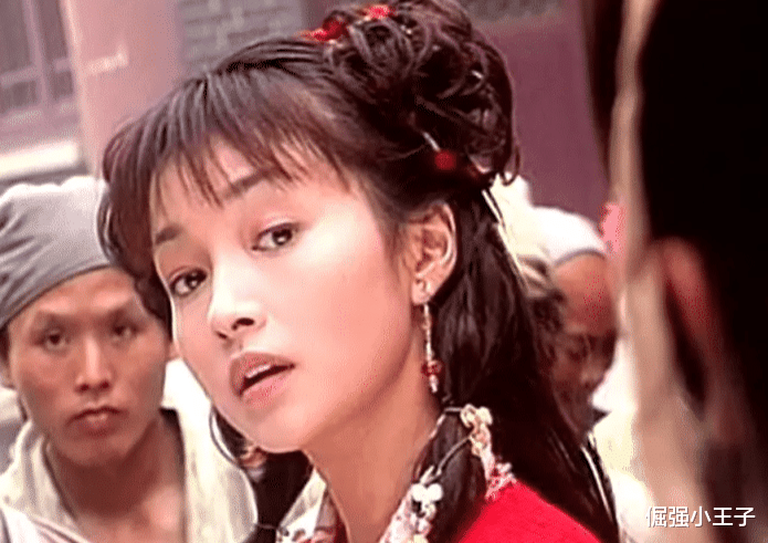 李绮红|52岁李绮红健康出问题！受访不时落泪，称住国外偏僻地方不太有钱