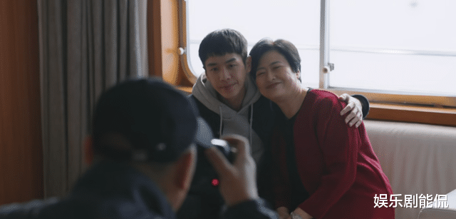 李大为|警察荣誉:李易生病重,李大为与其和解?李母似乎隐瞒了什么