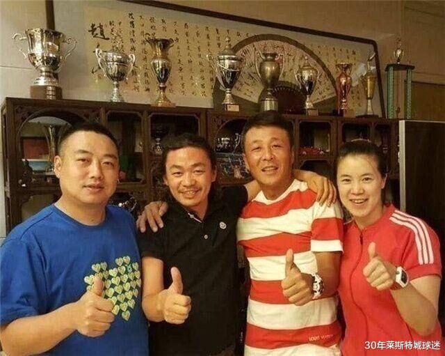 李佳琦|真爱！王楠出差做公益，富豪老公独自带俩娃想媳妇，想扔下娃探班