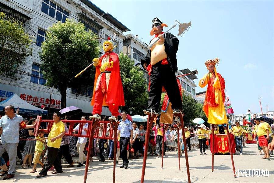 正月十五元宵节,4个忌讳要牢记:1不做,2要吃,3不串,4要闹