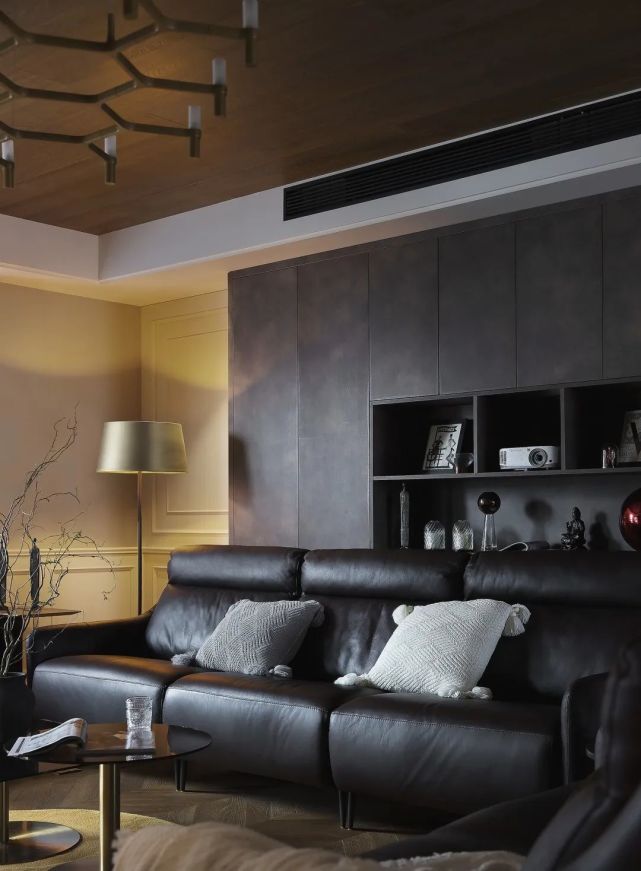 杭州一主妇晒出184㎡家内部照，不做背景墙，却是很多家庭的榜样