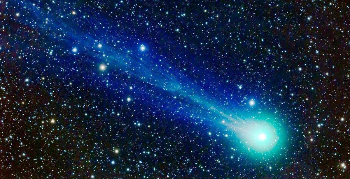 直径60公里,太阳系内的大型彗星正在分裂,播撒生命的种子