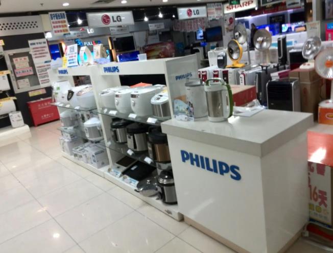 零售业|飞利浦要“当心”了!美的携智能电动牙刷跨界,高效实用续航达300天