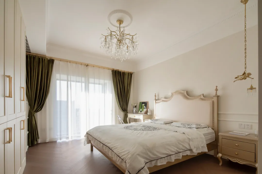 170平米超大落地窗+奶油雾感的梦幻帘，暖阳下的温柔轻法式！