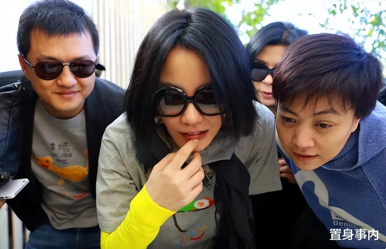 李亚鹏|李亚鹏1.8亿的生意又黄了?终于明白王菲为啥叫他“八爪鱼”了!