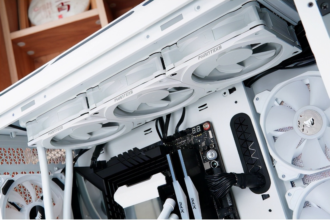 半导体|不仅要强大性能，更要超高的颜值，酷睿12代DDR5高端平台装机推荐