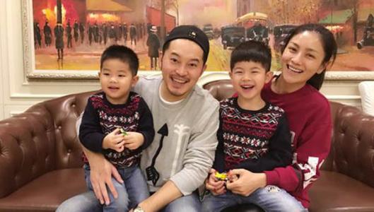 2018年,沙溢火了之后,在北京花3000万买了一套大房子,房子装修好后,沙溢把钥匙直接交到岳母手上