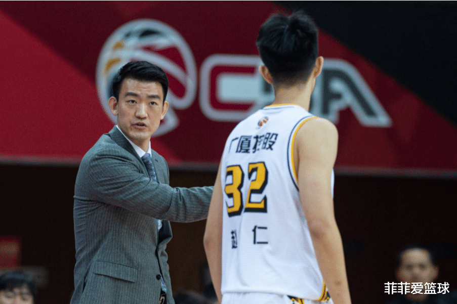 李春江|CBA最佳教练惹争议！名嘴怒批评选太扯：为何杨鸣、李春江落选？
