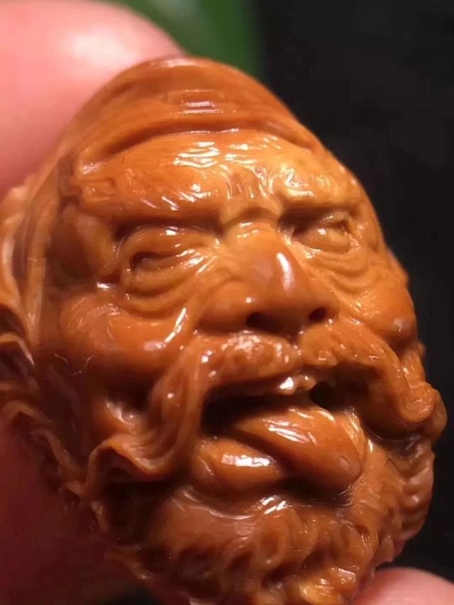 雕刻|新买的橄榄核雕多久上一次油