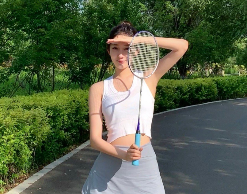 万梓良|都美竹近照鼻头发黑，疑似出现整容后遗症，重考至今没有录取消息