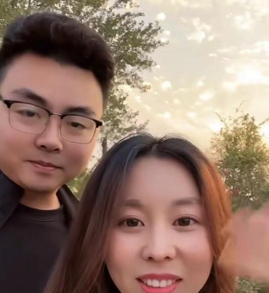 |支持田静就是支持许敏?田粉喊出新口号,网友:这是道德绑架!