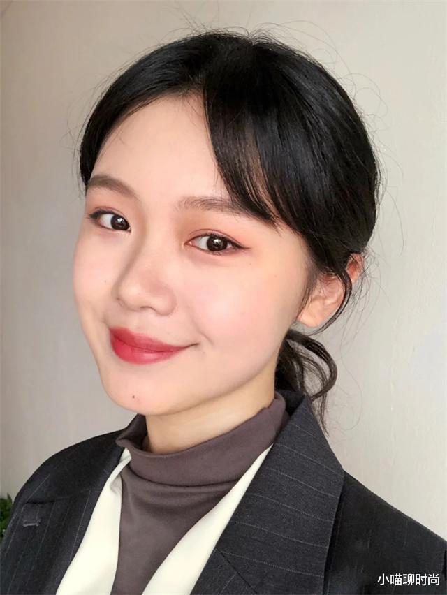 熬夜 讲真，女生化妆有这“3个”特征，既不精致又显廉价，快看你是吗