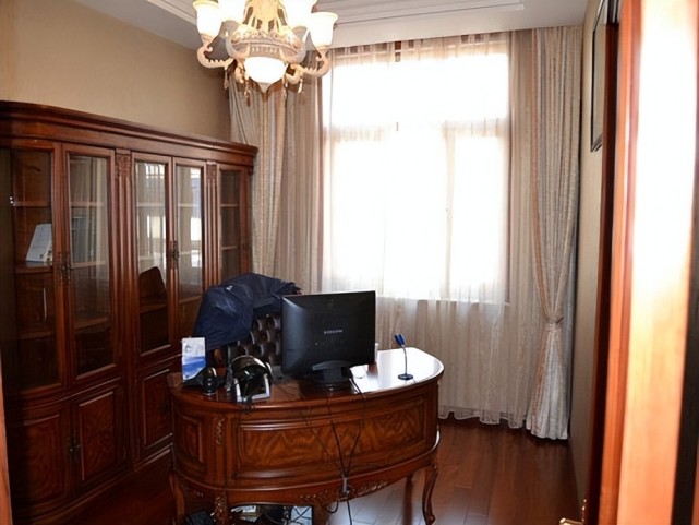 别墅|坚决不做房奴!花100万回乡盖了栋别墅,活得比城里人滋润