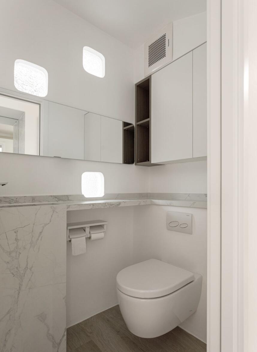 这是我见过最棒的设计！67㎡丑户型，改造后直接逆袭成实用暖居