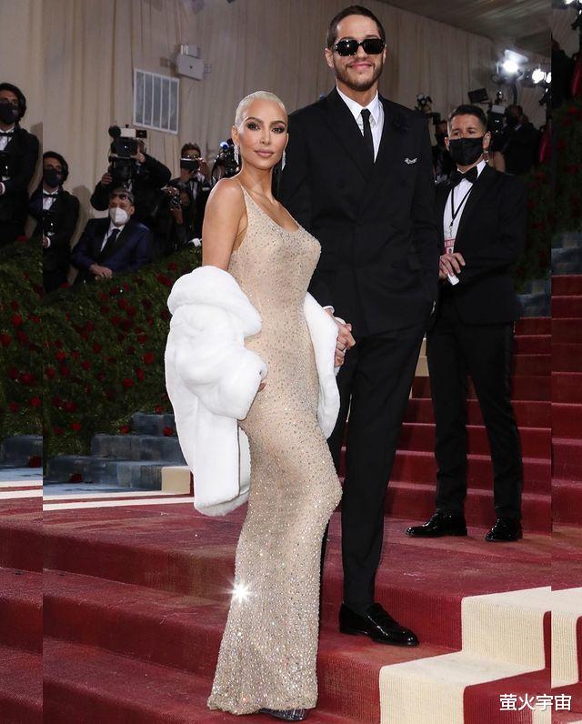 金·卡戴珊 金·卡戴珊火速瘦身惹争议，营养专家：会更胖，非裔男私教：没挨饿