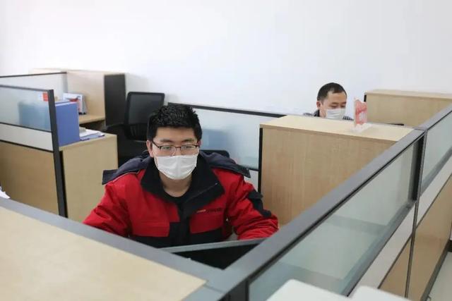 赵丽颖|职业发展遭遇天花板,超六成专科生月薪低于5000,背后原因是什么