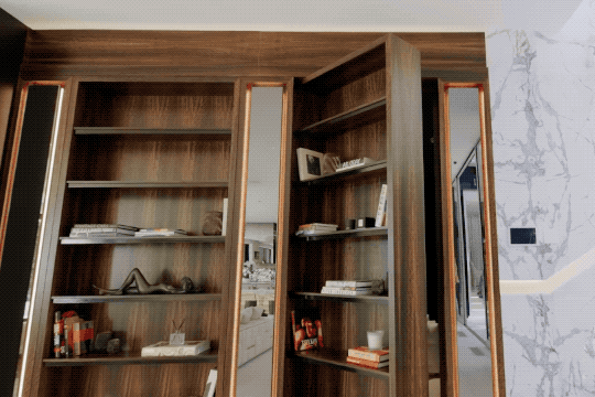 当下又一种室内门流行起来了!门和柜子合二为一,省地方还能储物