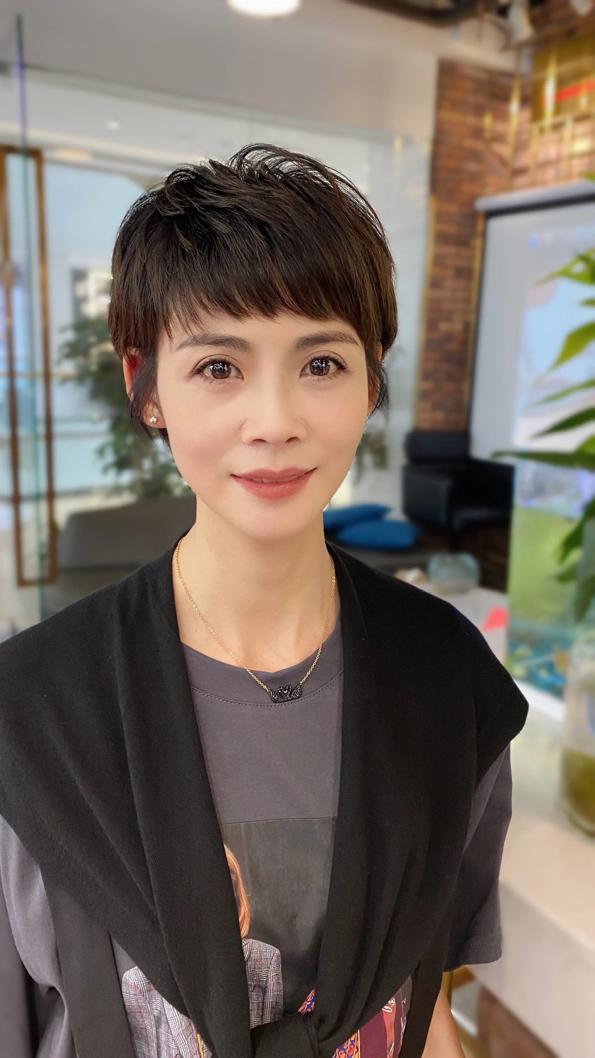 穿衣搭配 女发别再瞎剪了，看看当下最火发型17款，潮流还时尚