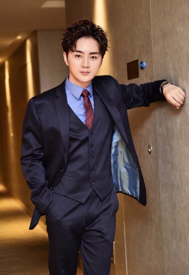 美男子产地还得看湖北,15位鄂籍男星,个个清秀俊朗,阳光帅气