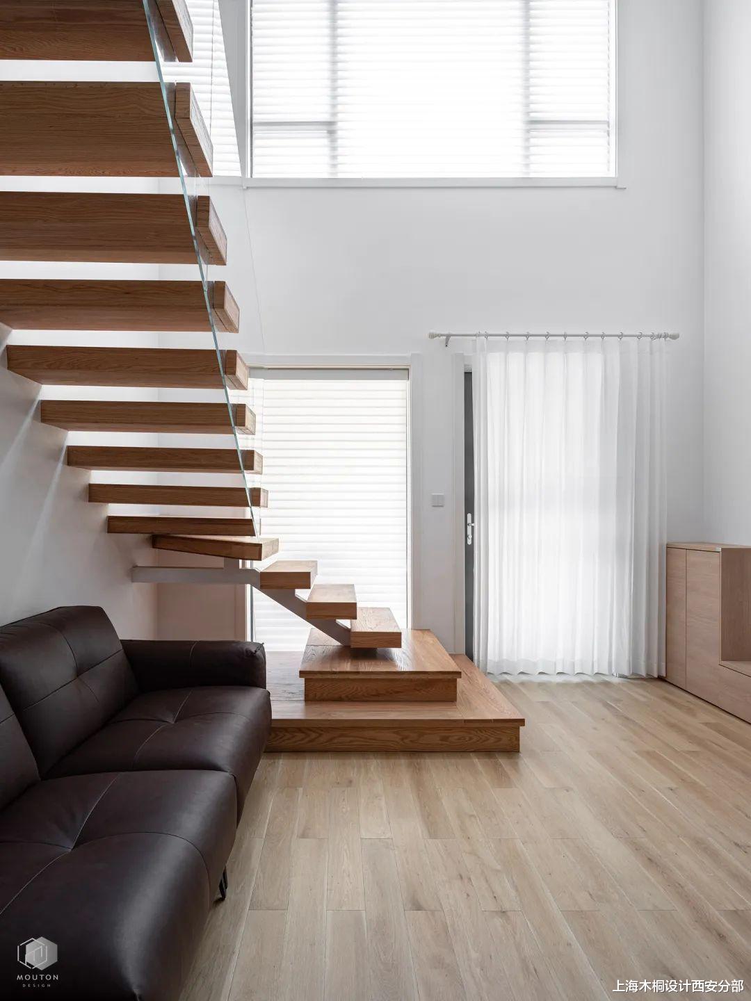 全屋楼梯都改建了,253㎡的房子仿佛会“呼吸”