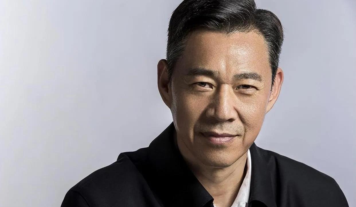 吕丽萍|演员吕丽萍:离婚那天抱着儿子大哭,63岁终获幸福