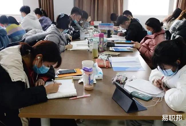 事业单位|人社部通知:事业单位招录门槛降低,不再“唯学历”论,别错过!