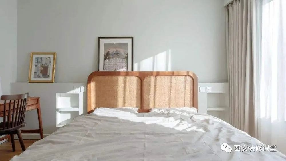 当床头柜淘汰以后,卧室变得更实用