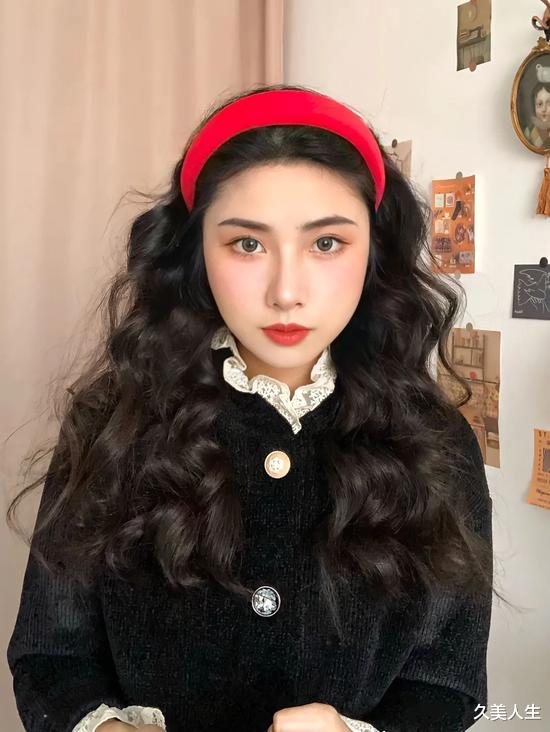 发型 别再披头散发了！这10款春日发型才够美够撩人！