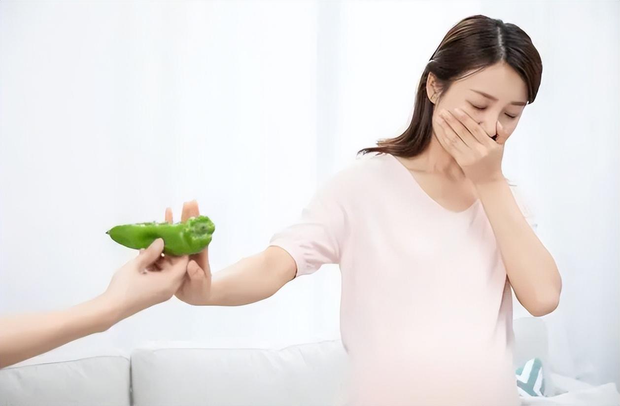 女子怀孕了,去医院检查后,医生说出了真相。