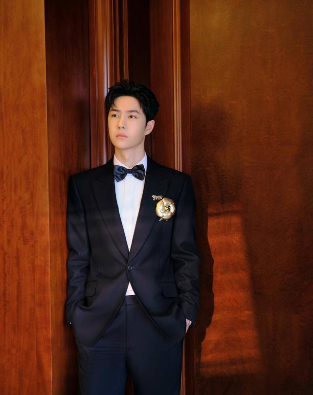 王一博|王一博营业太多忙坏粉丝,宣发博就没停过,网友:被幸福砸懵了吧