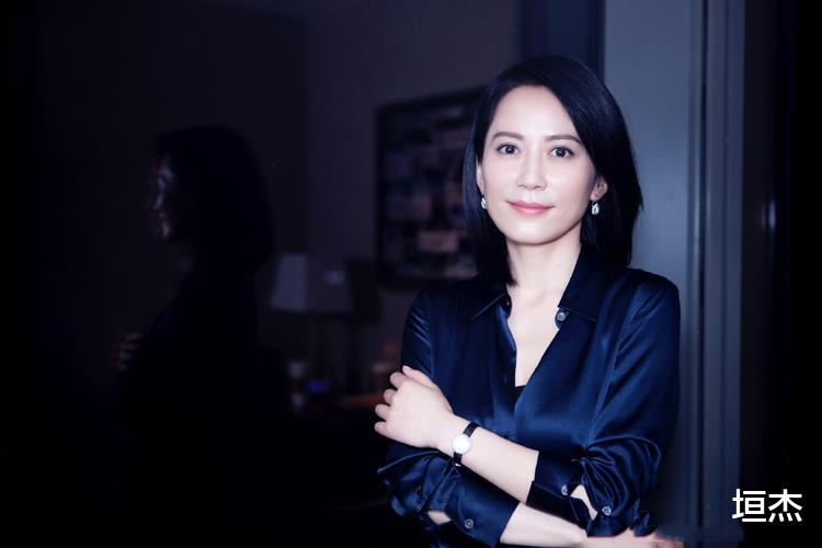 李若彤|只恋爱、不结婚，个个潇洒独立，这10位女星堪称“人间清醒”