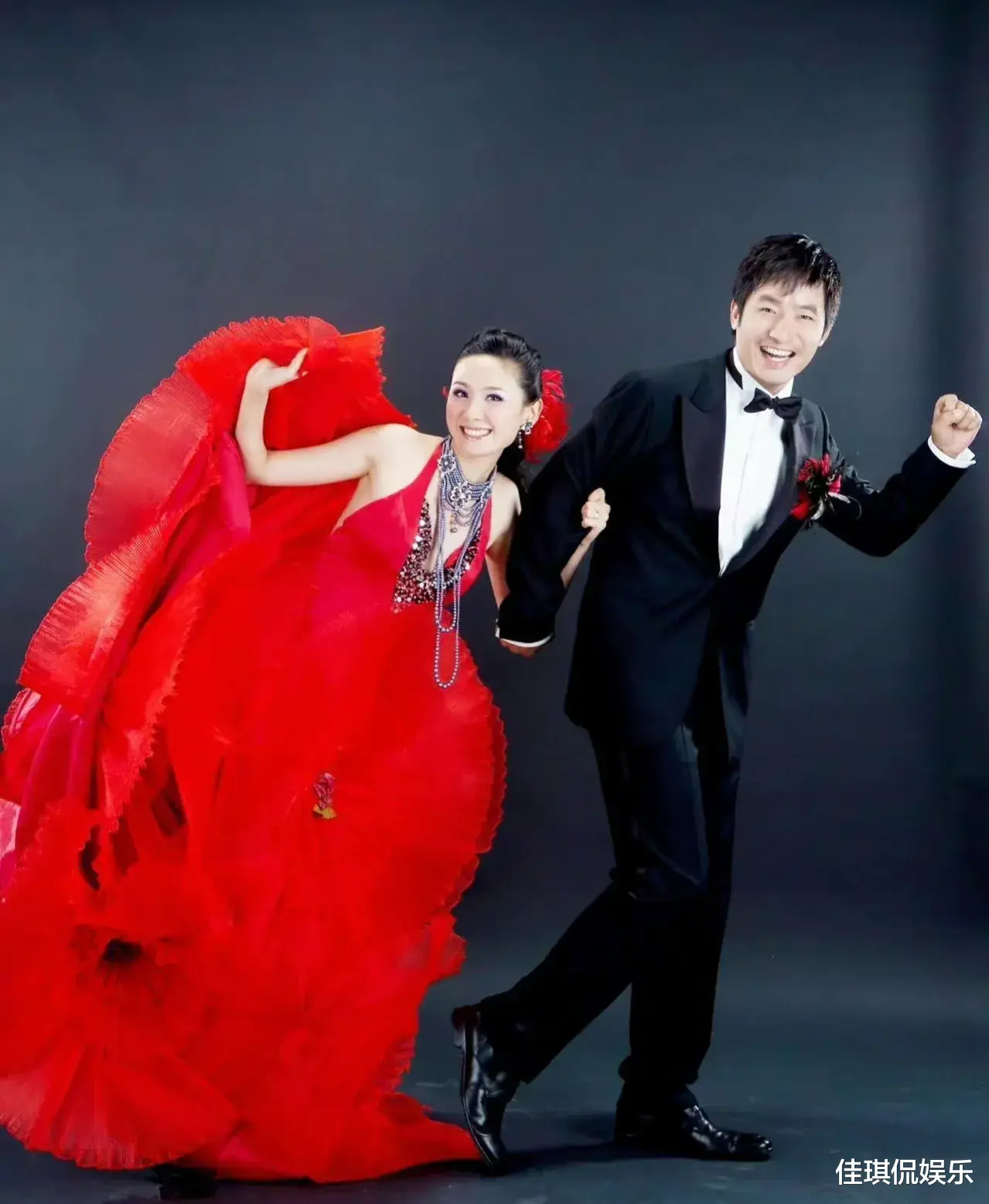 程莉莎|郭晓东程莉莎发文庆15周年结婚纪念日，郭晓东为何自称“凤凰男”