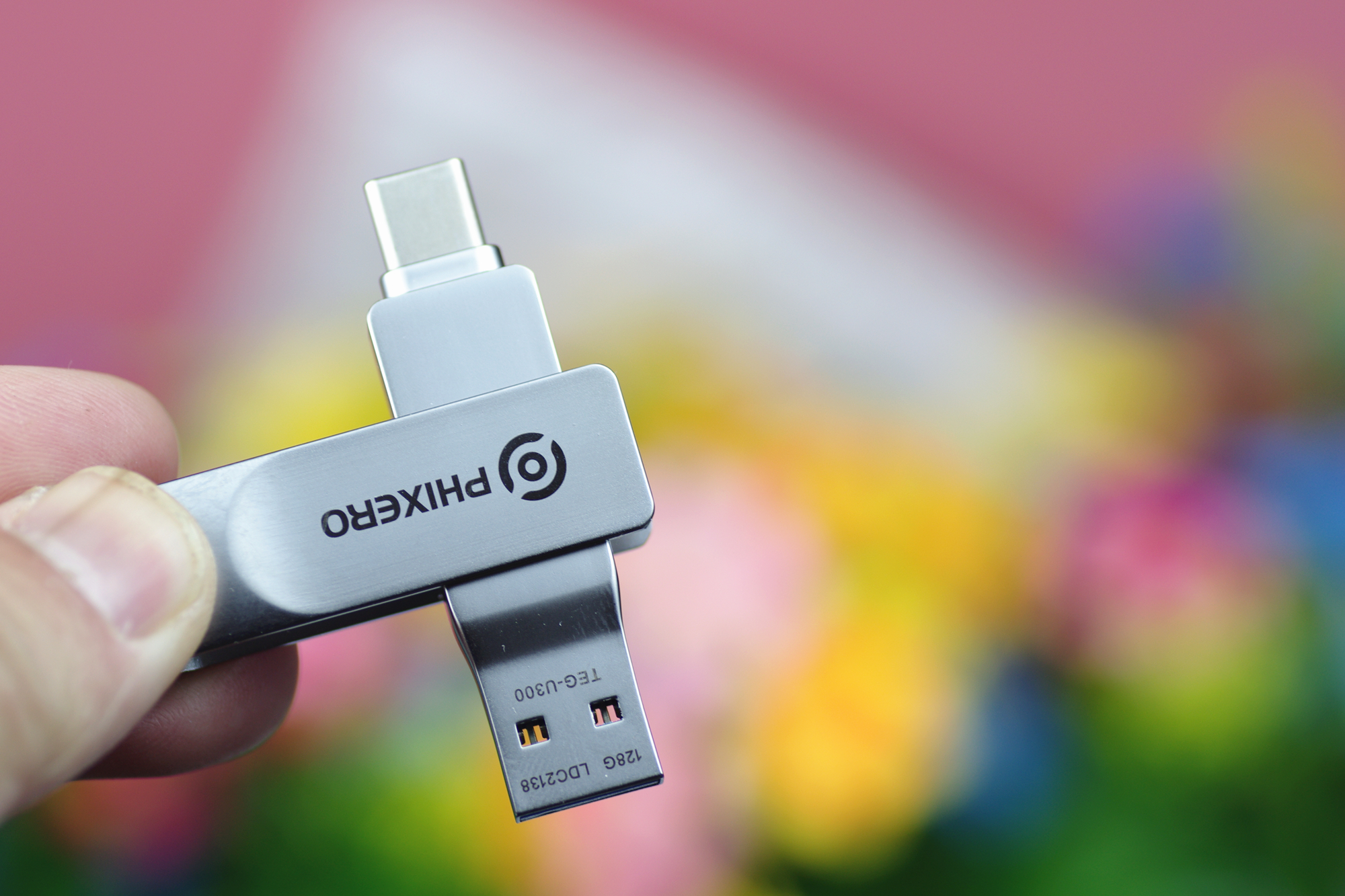 |双接口设计，手机电脑都可以用，斐数（PHIXERO）U300体验