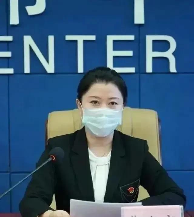 退休|又一美女干部曹晓宇翻车！19岁参加工作后升到副处，长相漂亮端庄