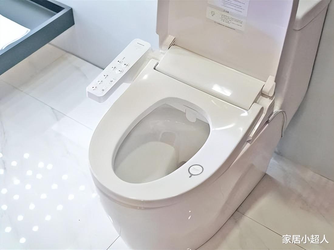 和平精英|日本超火的“智能马桶”，到底是智商税还是神器？过来人说出实话