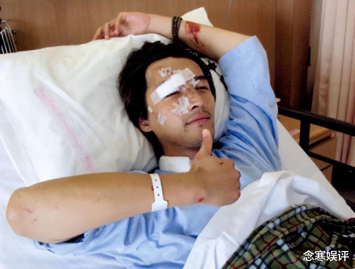 胡歌|胡歌宣布隐婚生女惹争议，遭大V痛批戏子误国，压了胡鑫宇的热度