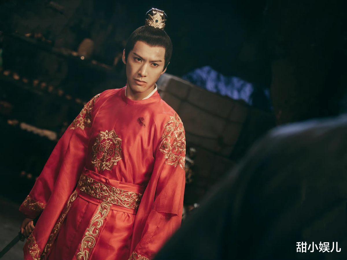 杨洋|平平无奇却出演古装美男：别人惊艳观众，他们成“灾难现场”