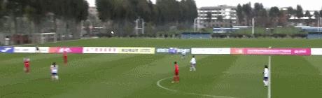 李影|5-1！中国女足锋霸满血归来，6分钟内轰2球，曾因女友问题被弃用