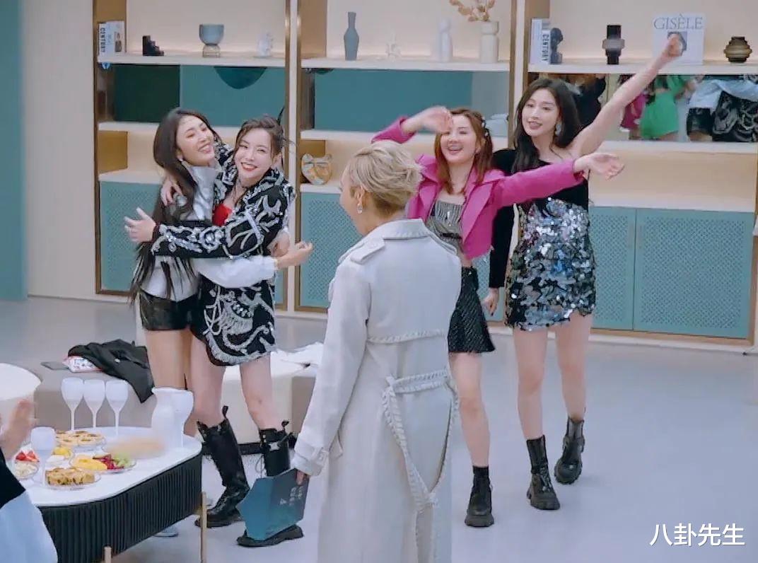 于文文|《浪姐3》女星炒CP好拼：有人跟3位姐姐“暧昧”，有人被吐槽做作