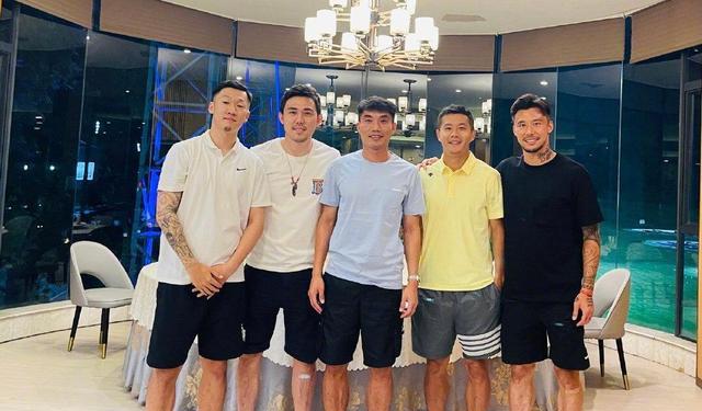 |难说再见！广州恒大队长发文告别，一席话却留下悬念！
