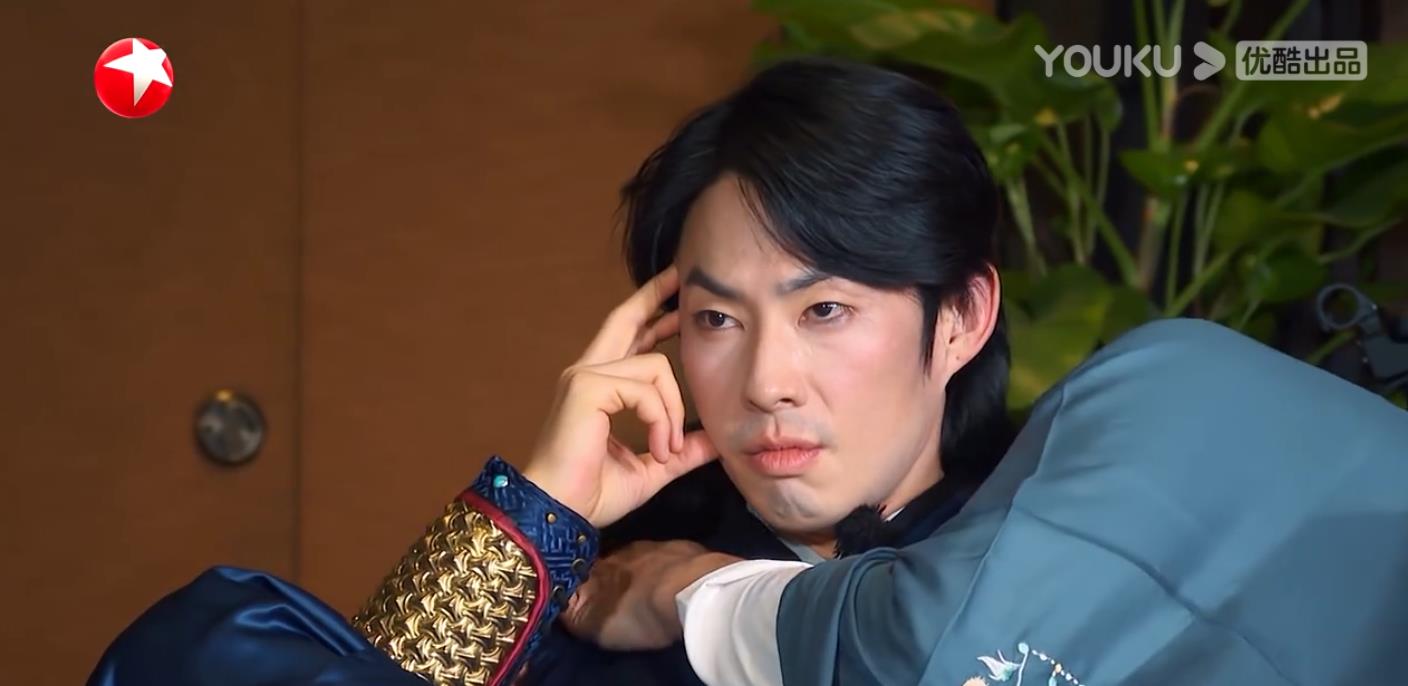 张艺兴|《追光吧》致敬传统文化,王晰挑战张艺兴代表作,飞天冲上热搜!