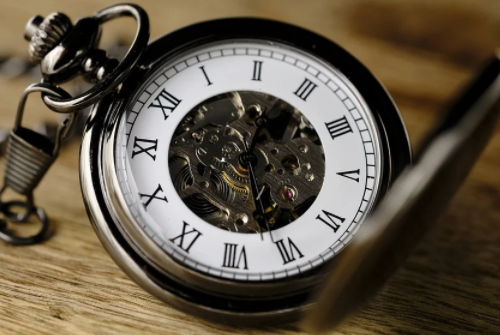 特斯拉|为什么说外包客服比自己招聘的客服专业？