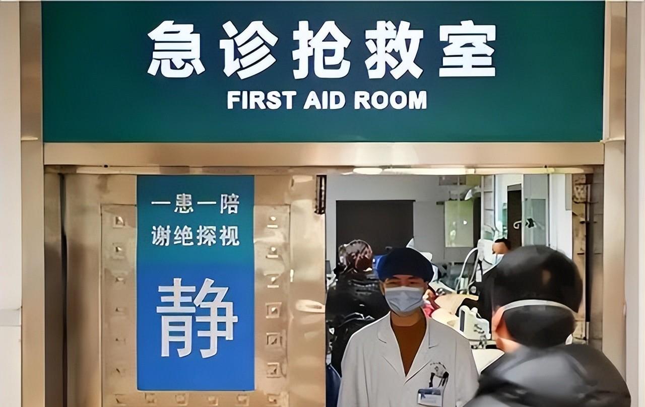 回顾杭州小伙实施物理阉割,医生为他缝合,他说:扔马桶冲走了
