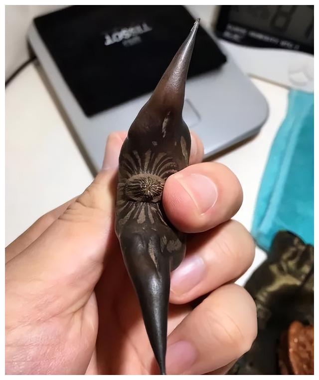 文玩|那些带尖的物件,在文玩人手里盘的晶莹剔透